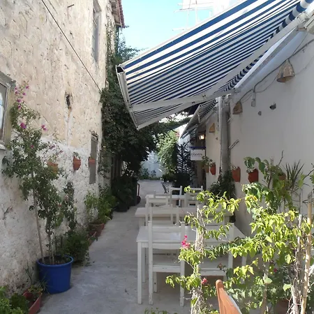 Nuans Hotel- Inn
