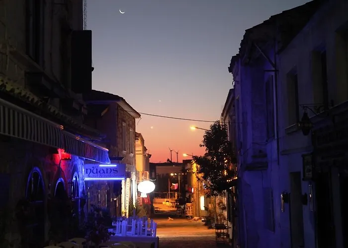 Nuans Hotel- 3* Alaçatı